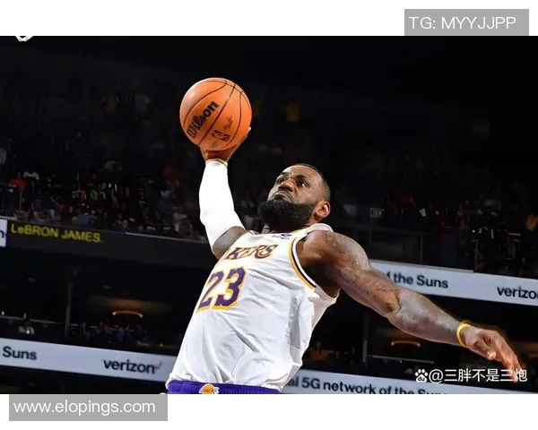 詹姆斯连续5场比赛得分过万，创下历史纪录